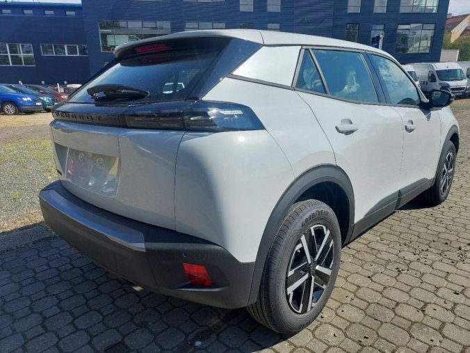 Peugeot 2008, Peugeot 2008 STYLE PureTech 100 S&S MAN, barva bílá