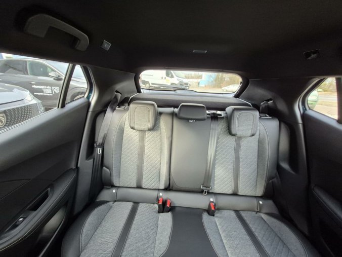 Peugeot 2008, Peugeot 2008 ALLURE PureTech 100 S&S MAN6, barva modrá