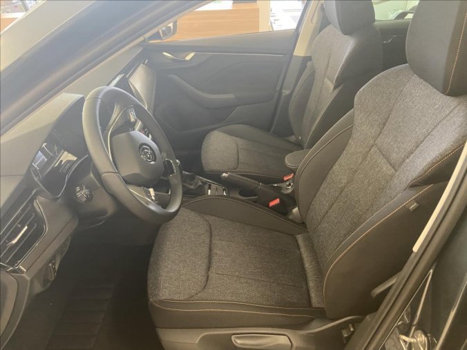 Škoda Kamiq, 1,5 TSI 110 kW Akční model, barva neuvedeno