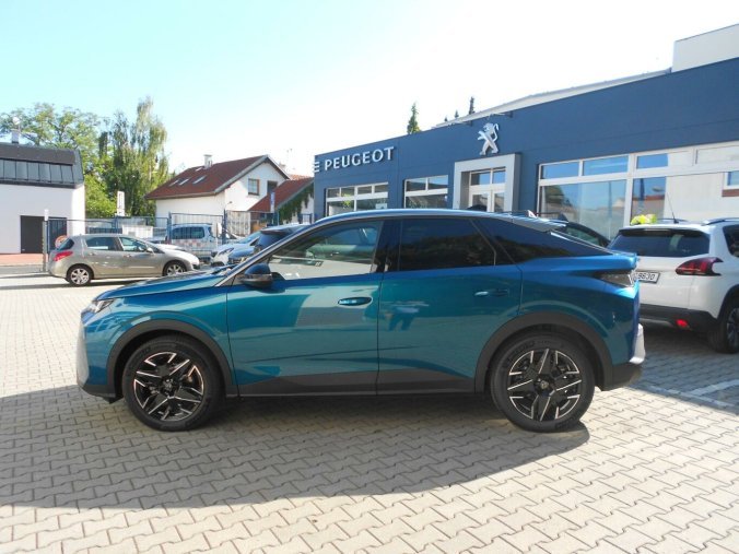 Peugeot 3008, Peugeot 3008 ALLURE Hybrid 136 e-DCS6, barva modrá