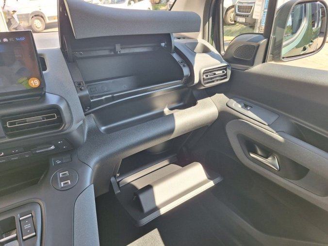 Peugeot Rifter, Peugeot Rifter GT 1.5 BHDi 130k EAT8, barva zelená