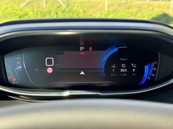 Peugeot 5008, Peugeot 5008 ALLURE PACK BlueHDi 130 EAT 8, barva šedá