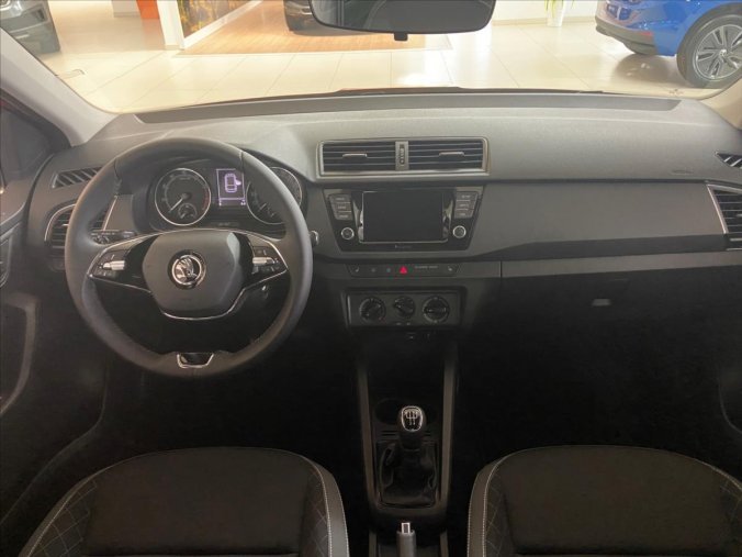 Škoda Fabia, 1.0 TSI 70 kW Tour Ambition, barva červená