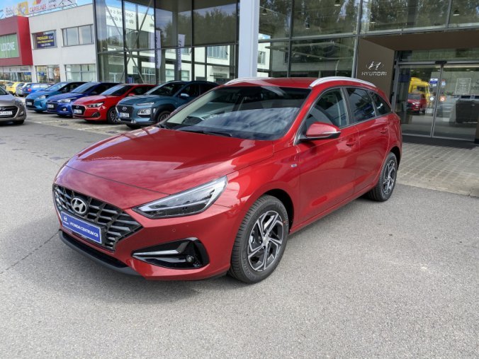 Hyundai i30, 1,5 T-GDI 117 kW iMT MHEV, barva červená