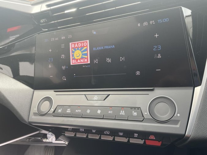 Peugeot 308, Peugeot 308 SW STYLE  Hybrid 145 e-DCS6, barva zelená