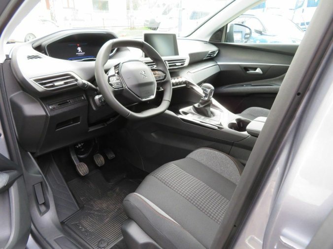 Peugeot 5008, Peugeot 5008 ACTIVE PACK 1.2 PT 130K MAN6, barva šedá