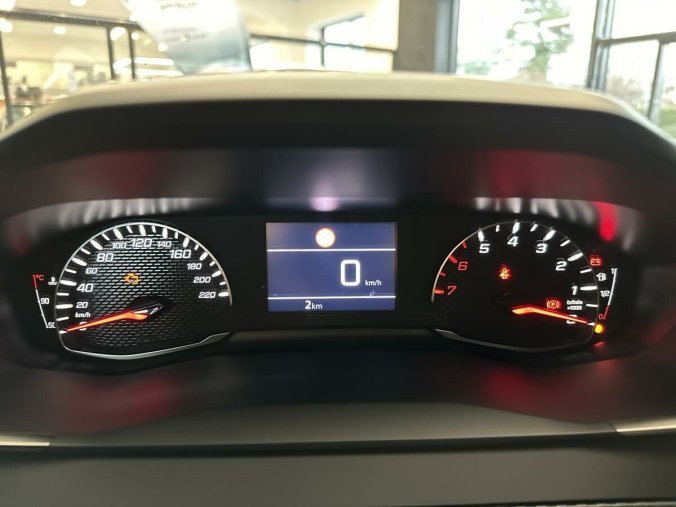 Peugeot 208, Peugeot 208 STYLE PureTech 100 MAN6, barva šedá