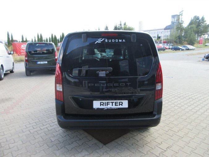 Peugeot Rifter, Peugeot Rifter LONG ALLURE HDi 130 MAN6 7míst, barva černá