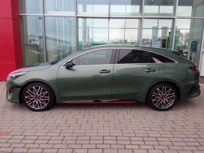 Kia ProCeed, 1.6 T-GDi GPF 7DCT GT MY24, barva zelená