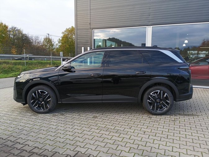 Peugeot 5008, Peugeot 5008 ALLURE Hybrid 145 e-DCS6, barva černá