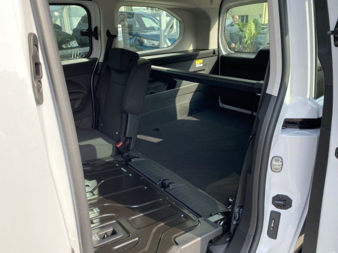 Peugeot Rifter, Peugeot Rifter LONG ACTIVE 1.5 BHDi 100k MAN6, barva bílá