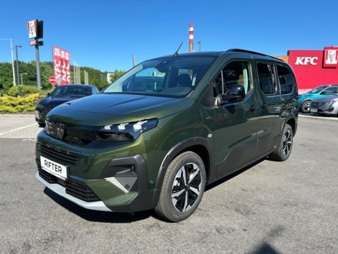 Peugeot Rifter, Peugeot Rifter GT BlueHDi 130 S&S EAT8, barva zelená