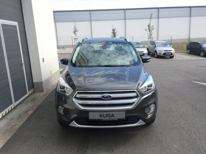 Ford Kuga, 1.5 EcoBoost, barva šedá