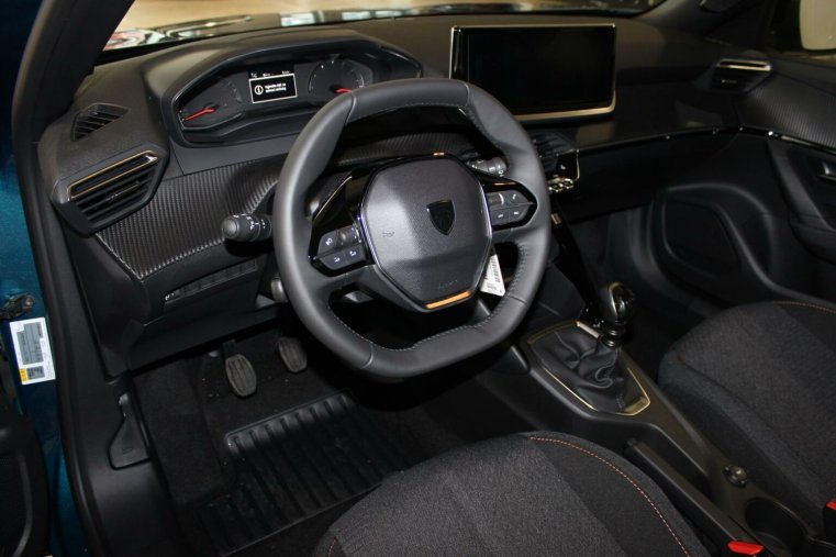 Peugeot 2008, Peugeot 2008 STYLE PureTech 100 S&S MAN6, barva modrá