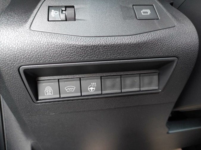 Peugeot Rifter, Peugeot Rifter GT 1.5 HDI 130k AUT8, barva stříbrná