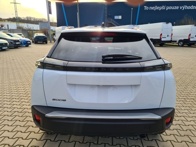Peugeot 2008, Peugeot 2008 ALLURE PureTech 100 MAN6, barva bílá