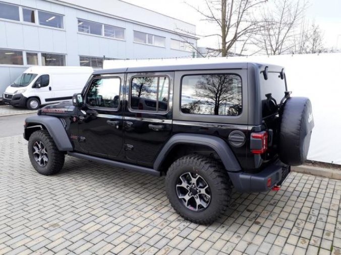 Jeep Wrangler, 2,0T 270 PS Rubicon Unlimited, barva černá