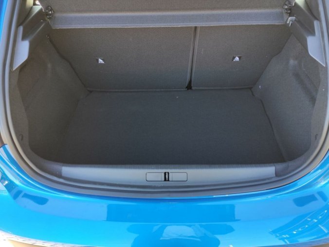Peugeot 208, Peugeot 208 ACTIVE 1.2i 100k MAN6, barva modrá