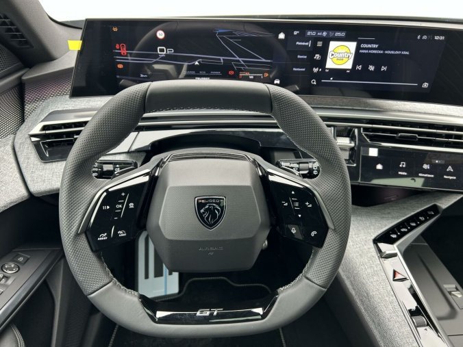 Peugeot 5008, Peugeot 5008 GT Hybrid 136 e-DCS6, barva šedá