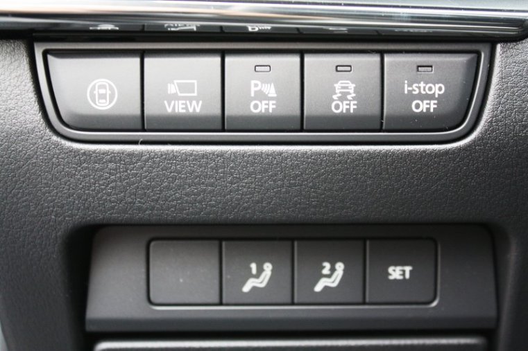 Mazda 3, SKYACTIV-G, barva šedá