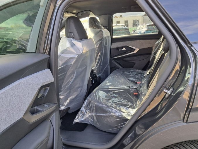 Peugeot 3008, Peugeot 3008 3008 GT Hybrid 145 e-DCS6, barva šedá