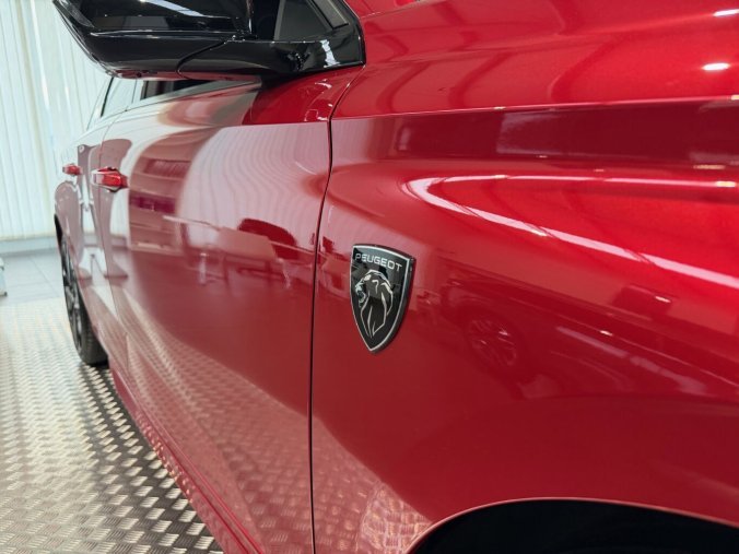 Peugeot 308, Peugeot 308 SW GT Hybrid 145 e-DCS6, barva červená