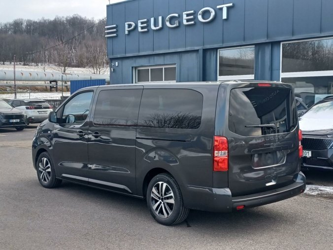 Peugeot Traveller, Peugeot Traveller Allure Long 2.0 BHDi 180 EAT8, barva šedá