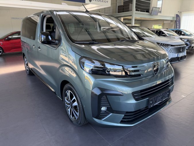 Peugeot Traveller, Peugeot Traveller Allure L2 2.2 BHDi 180k EAT8, barva zelená