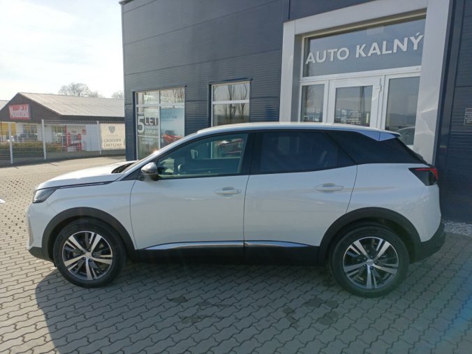 Peugeot 3008, Peugeot 3008 1,5 Allure Pack1.5 BHDi 130k EAT8, barva bílá