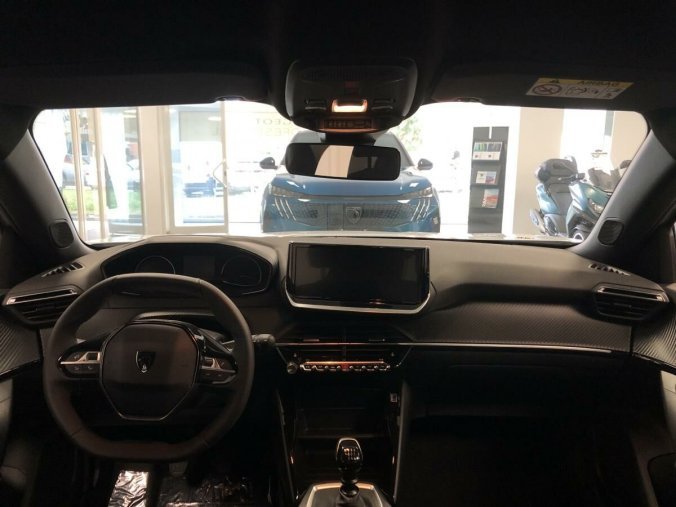 Peugeot 2008, Peugeot 2008 ACTIVE 1.2 PT 100 MAN6, barva bílá