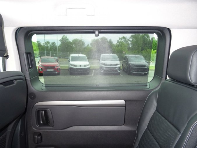 Peugeot Traveller, Peugeot Traveller Allure Long 2.0 BHDi 180k EAT8, barva zelená