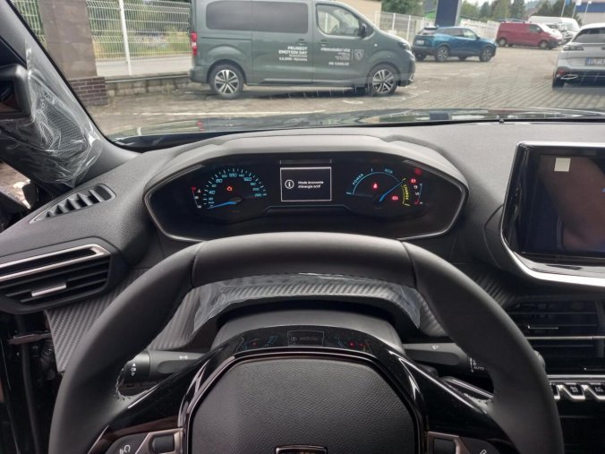 Peugeot 2008, Peugeot 2008 BUSINESS Turbo 100k MAN6, barva černá