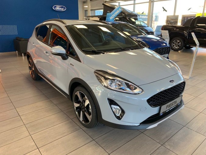 Ford Fiesta, hatchback, Active 5D 1,0 EcoBoost (mHEV) 92 kW / 125 k, barva stříbrná