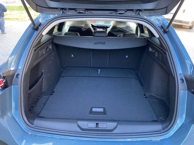 Peugeot 308, Peugeot 308 SW ALLURE Hybrid 145 e-DCS6 - 5977, barva modrá