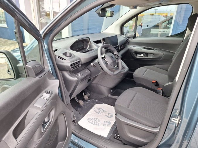 Peugeot Rifter, Peugeot Rifter ACTIVE BHDi 100 M6  N1, barva modrá