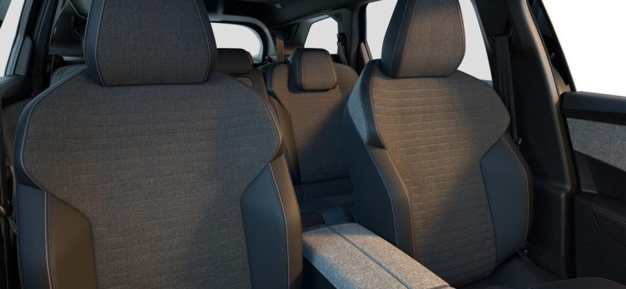 Peugeot 5008, Peugeot 5008 ALLURE Hybrid 145 e-DCS6, barva černá