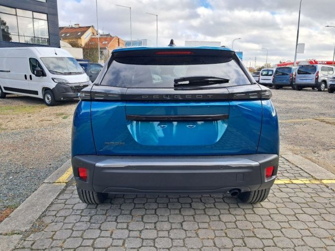 Peugeot 2008, Peugeot 2008 Allure Turbo 100 MAN6, barva modrá
