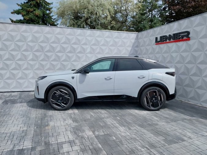 Peugeot 3008, Peugeot 3008 GT Elektromotor 73kWh - SKLAD, barva bílá