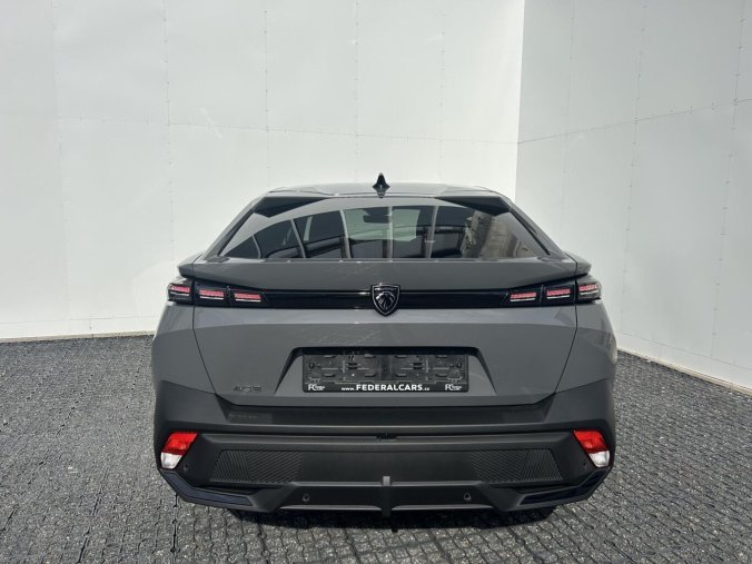 Peugeot 408, Peugeot 408 GT Hybrid 145 e-DCS6, barva šedá