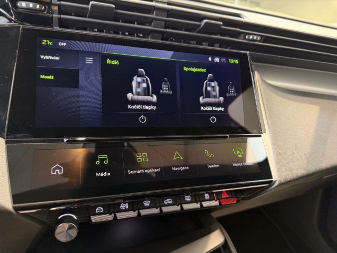 Peugeot 308, Peugeot 308 SW GT Hybrid 145 e-DCS6, barva červená