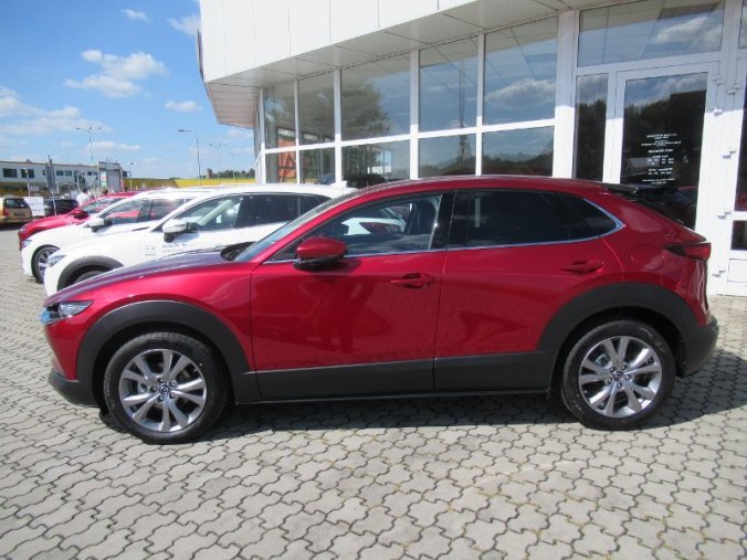 Mazda CX-30, 2,0i 90 kW, barva červená