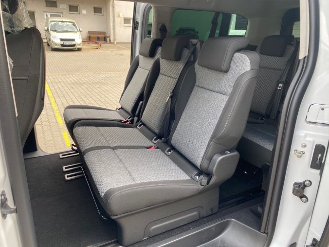 Peugeot Traveller, Peugeot Traveller Active L3 2.2 BlueHDi 180 EAT8 - 2335, barva bílá