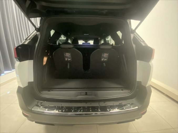 Peugeot 5008, Peugeot 5008 1,5   ALLURE PACK 130k EAT8, barva bílá