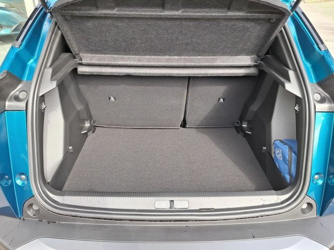 Peugeot 2008, Peugeot 2008 ALLURE 1.2 PT 130K EAT8, barva modrá