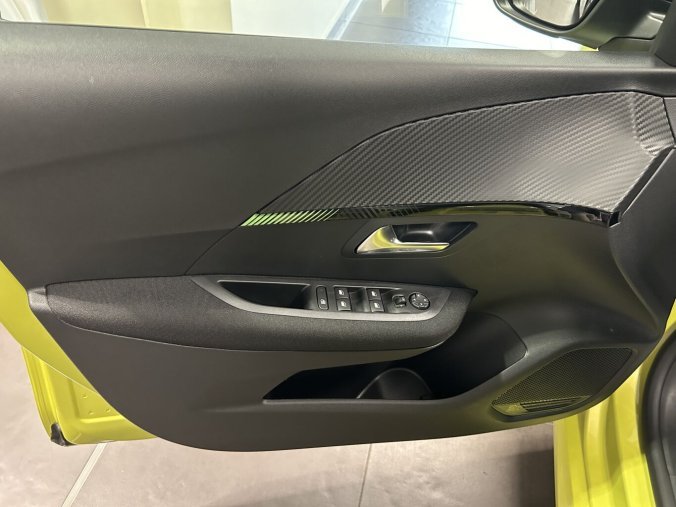 Peugeot 208, Peugeot 208 STYLE PureTech 100 S&S MAN6, barva žlutá