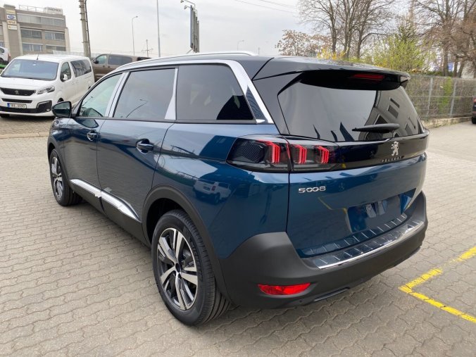 Peugeot 5008, Peugeot 5008 ALLURE PACK BlueHDi 130 EAT8 - 3721, barva šedá
