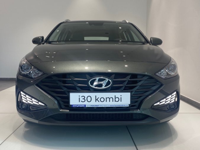 Hyundai i30, 1,5i 81 kW MT, barva šedá