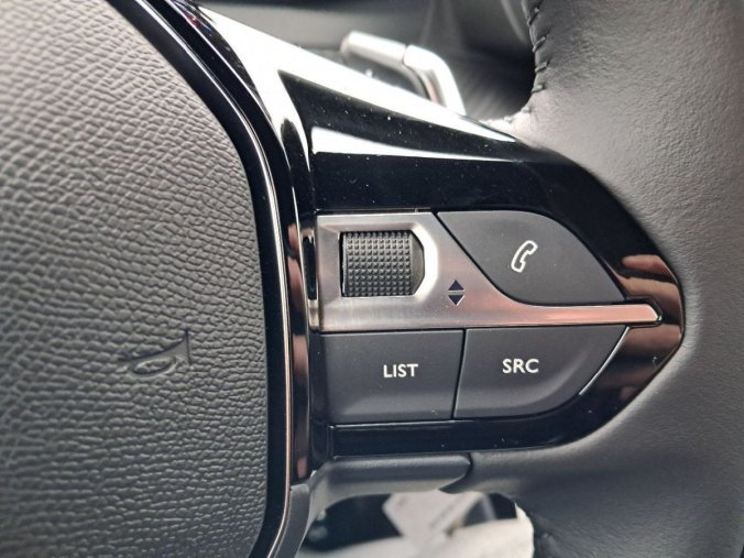 Peugeot 2008, Peugeot 2008 2008 ALLURE PureTech 130 S&amp, barva černá