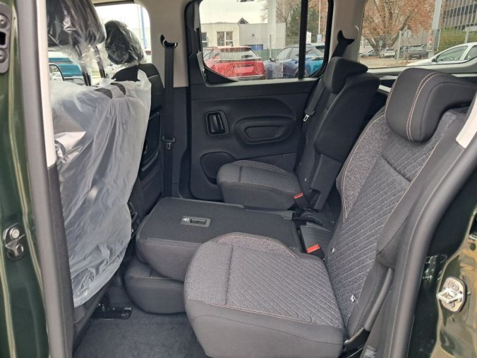 Peugeot Rifter, Peugeot Rifter LONG ALLURE BlueHDi 130 S&, barva zelená