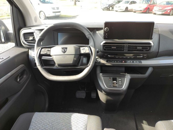 Peugeot Traveller, Peugeot Traveller L3 2.0 HDI AUT8  rezervace, barva černá